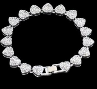 Heart Cuban Bracelet - (FINAL SALE) - Head Over Heels: All In One Boutique