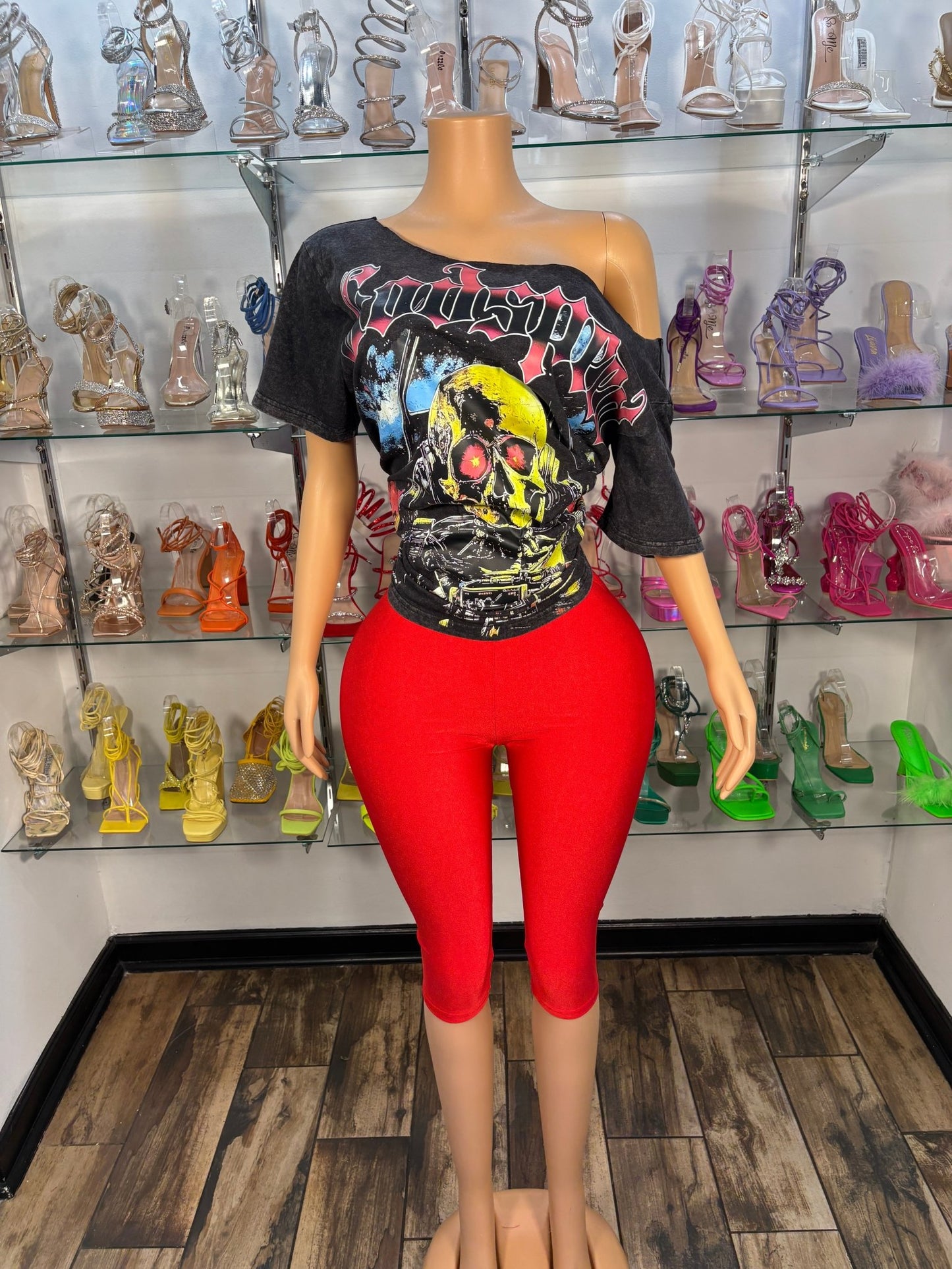 Skull Graphic Tee - Head Over Heels: All In One Boutique